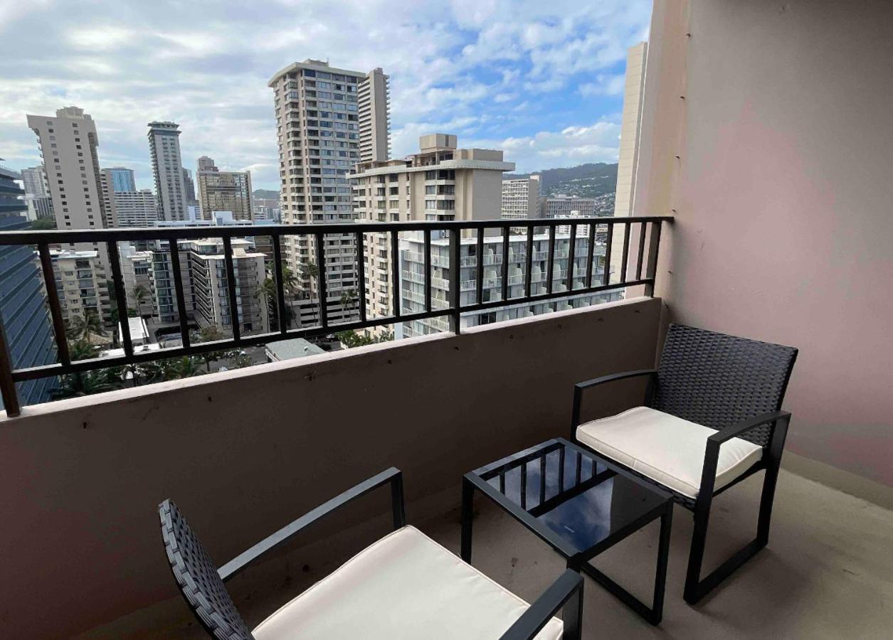 1414- Heart Of Waikiki With Kitchen - Free Parking - City View Honolulu Dış mekan fotoğraf